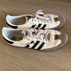 Adidas Sambas